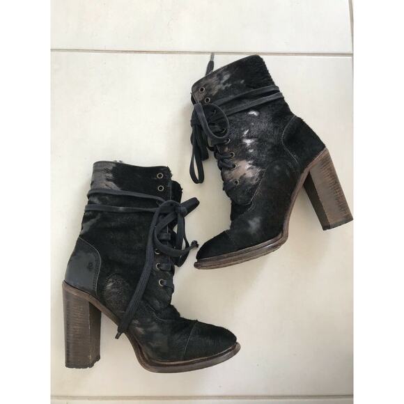 UGG Collection Piera Lace Up Boots Lambskin Sheepskin FLAW